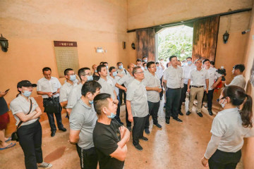 公道正派出清风正气，廉洁自律塑良好形象——开云官方注册-开云(中国)
智能开展中高层干部廉洁教育活动