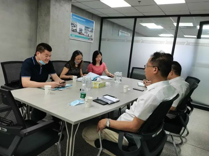 东莞客人考察开云官方注册-开云(中国)
智能高空作业设备