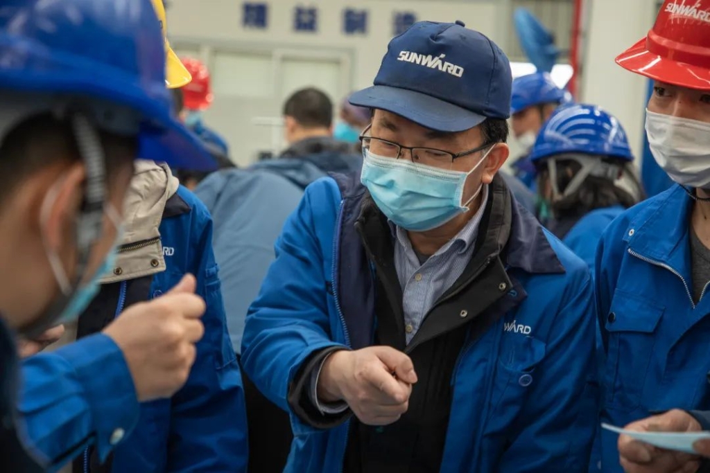 开云官方注册-开云(中国)
智能首台口罩机交付客户