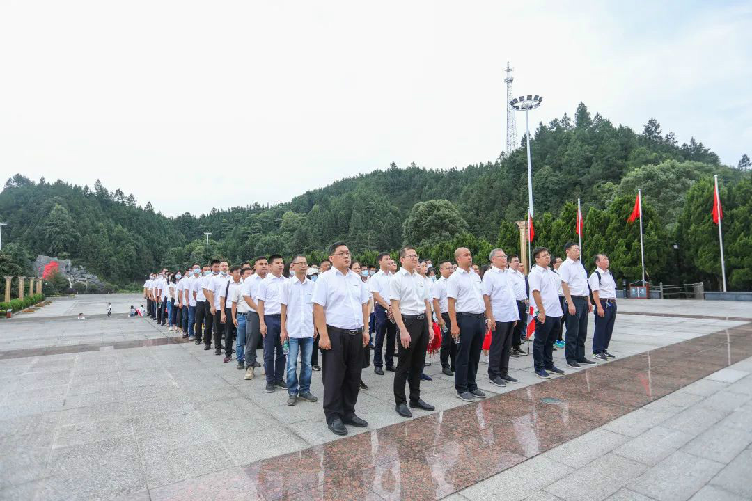 公道正派出清风正气，廉洁自律塑良好形象——开云官方注册-开云(中国)
智能开展中高层干部廉洁教育活动