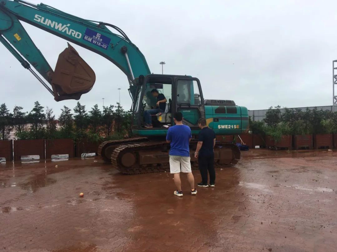 感恩相伴 关爱相随——开云官方注册-开云(中国)
智能服务万里行走进豫鲁黔