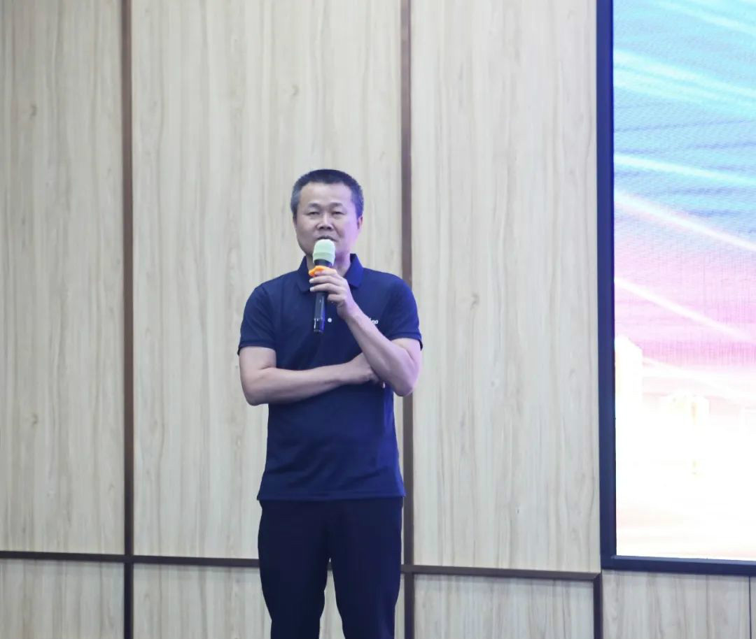 以强执行力聚焦基础能力建设 向挖掘机万台俱乐部迈进——开云官方注册-开云(中国)
智能2020年挖掘机经销商半年度会议圆满召