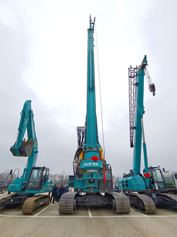 开云官方注册-开云(中国)
智能旋挖钻机打下700亿项目第一钻