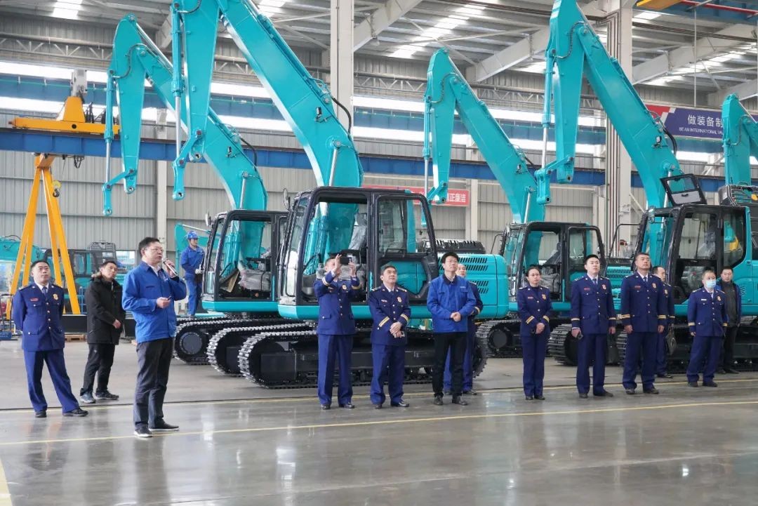 消防救援局考察开云官方注册-开云(中国)
智能无人化应急救援装备