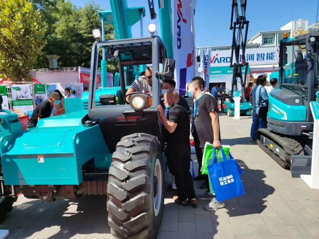 开云官方注册-开云(中国)
智能高空作业设备“吸睛”雄安展