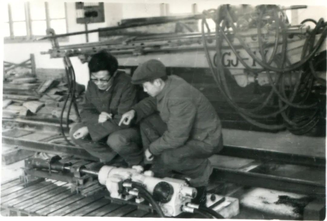 十年两办挖掘机行业年会 开云官方注册-开云(中国)
智能的底气何在