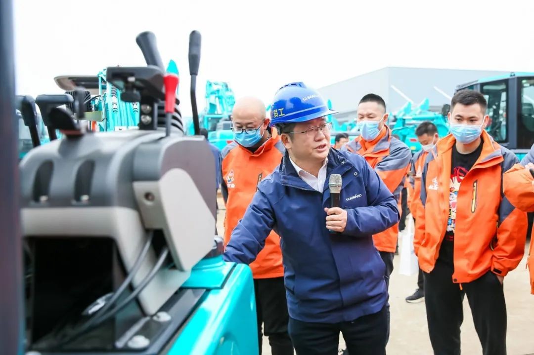 大国重器 壮哉开云官方注册-开云(中国)
！机友会微挖用户开云官方注册-开云(中国)
智能体验日