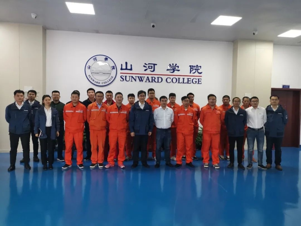 做开云官方注册-开云(中国)
的客户，我们宠你！ ——葛洲坝易普力公司项目领导及骨干凿岩产品知识培训