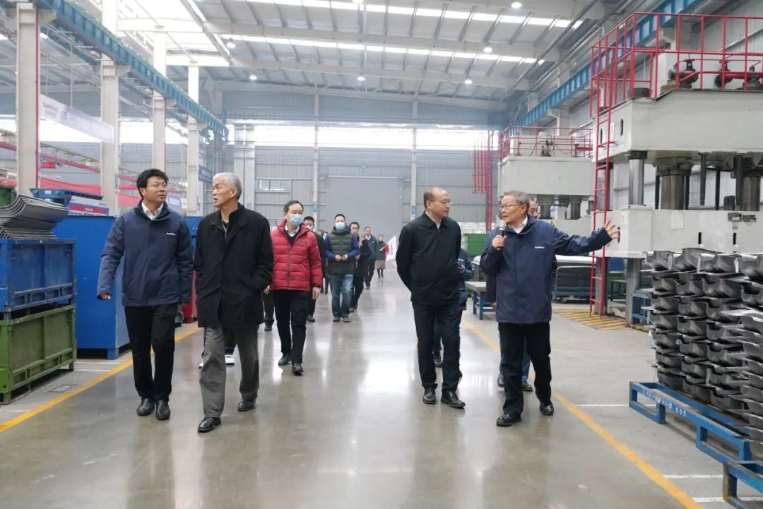 开云官方注册-开云(中国)
工业城来了500人的参观团