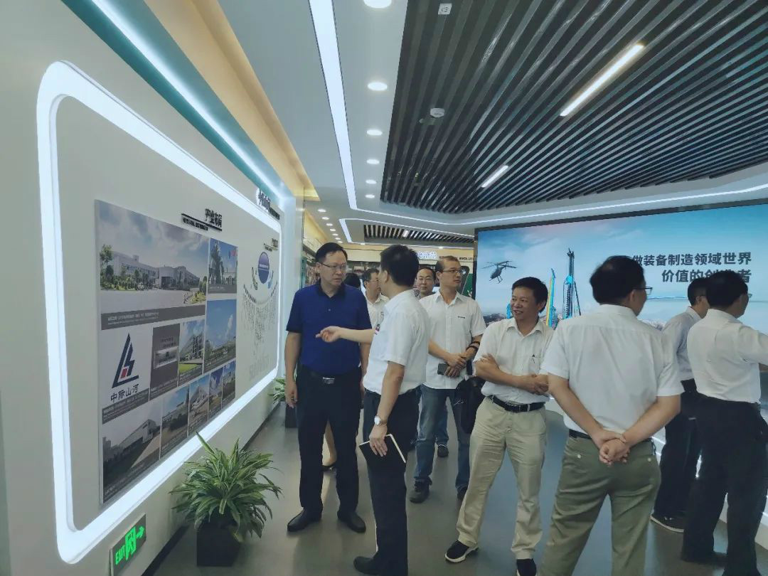 中南大学机电工程学院肖来荣书记到访开云官方注册-开云(中国)
智能