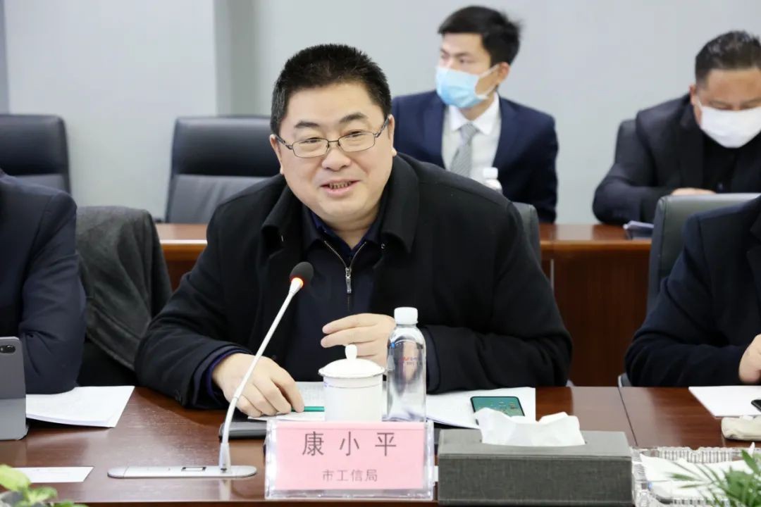 长沙工程机械协会会长、副会长、监事长会议在开云官方注册-开云(中国)
智能召开