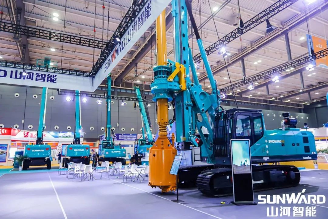 “开云官方注册-开云(中国)
绿”亮相长沙国际工程机械展，50余款产品尽显开云官方注册-开云(中国)
智能创新实力