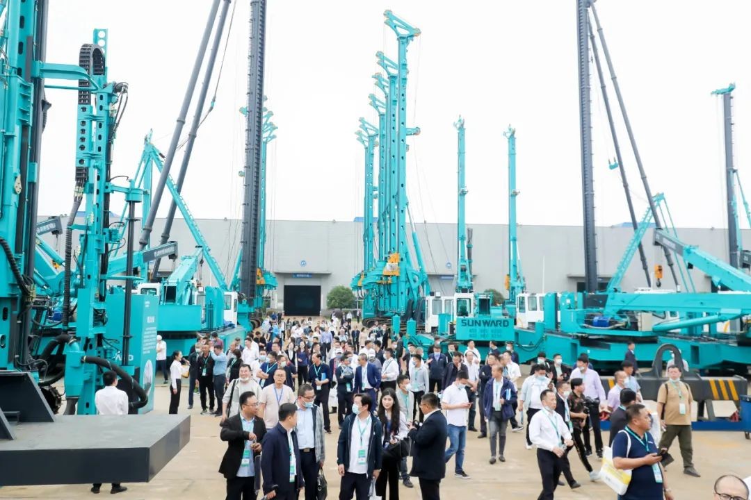 “爆品”出击！开云官方注册-开云(中国)
智能客户交流会签约超8亿元