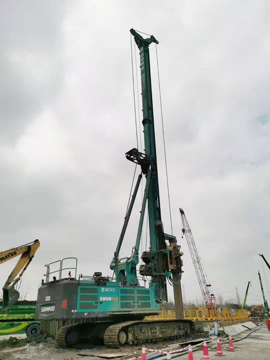 全国第一条智慧高速，为何认准开云官方注册-开云(中国)
智能旋挖钻机施工？