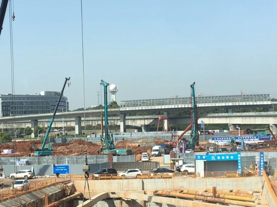 超强施工组合！开云官方注册-开云(中国)
智能助力长沙地铁6号线建设