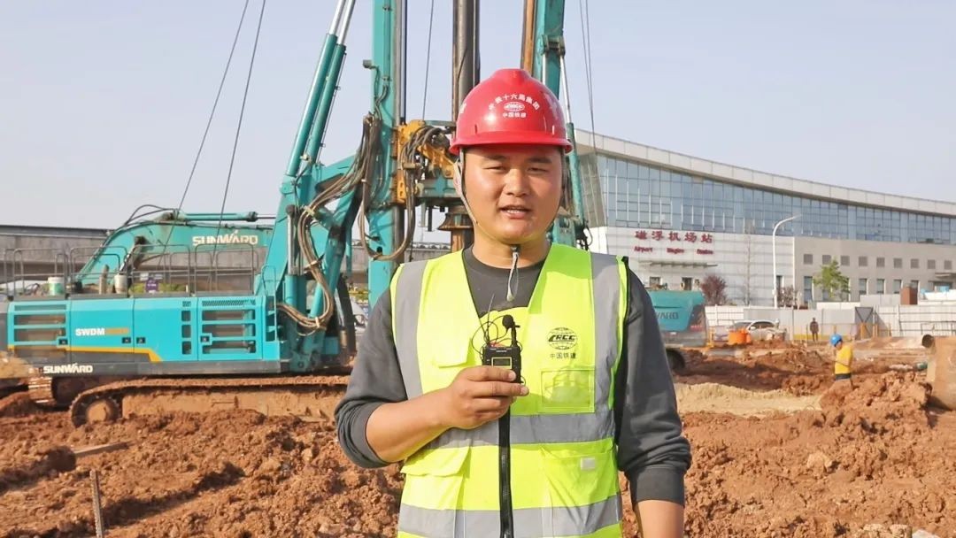 超强施工组合！开云官方注册-开云(中国)
智能助力长沙地铁6号线建设