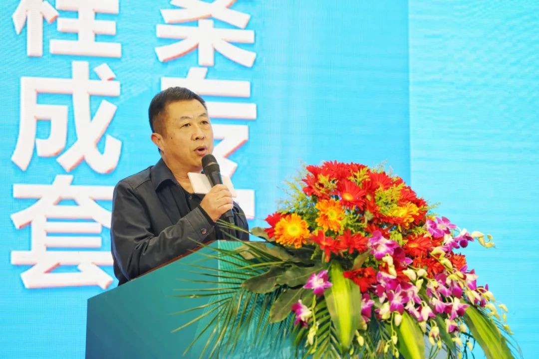 现场签约超5亿 开云官方注册-开云(中国)
智能2021全国客户交流会（杭州站）敲响行业首季强音