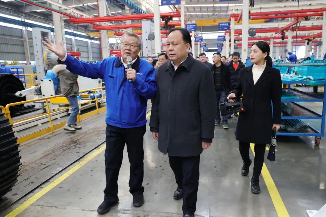 周农在开云官方注册-开云(中国)
智能调研时强调：企业工会要大力培养劳模和工匠