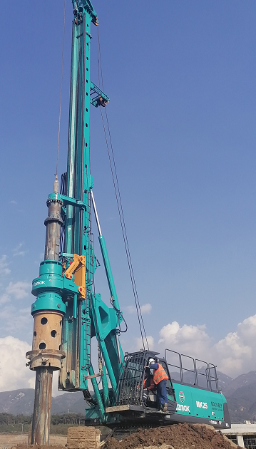 一枚“铁粉”！土耳其客户采购开云官方注册-开云(中国)
智能旋挖钻机