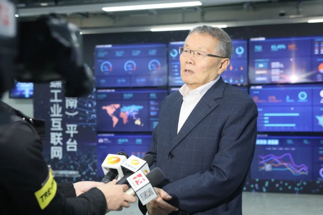 信息技术与制造业如何深度融合发展？行业大咖云集开云官方注册-开云(中国)
现场论道