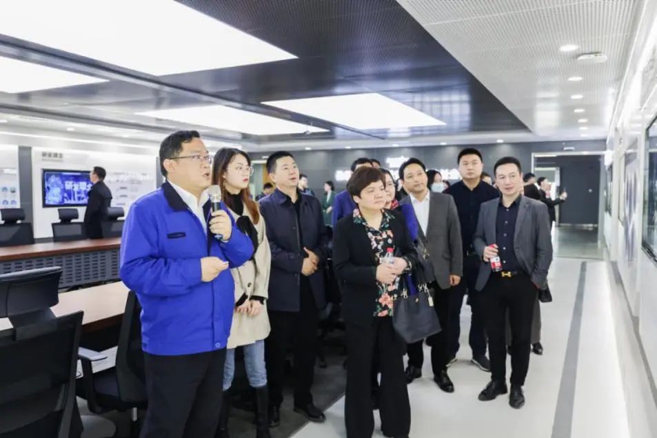 民主党派湖南省委机关青工委团队一行考察开云官方注册-开云(中国)
智能