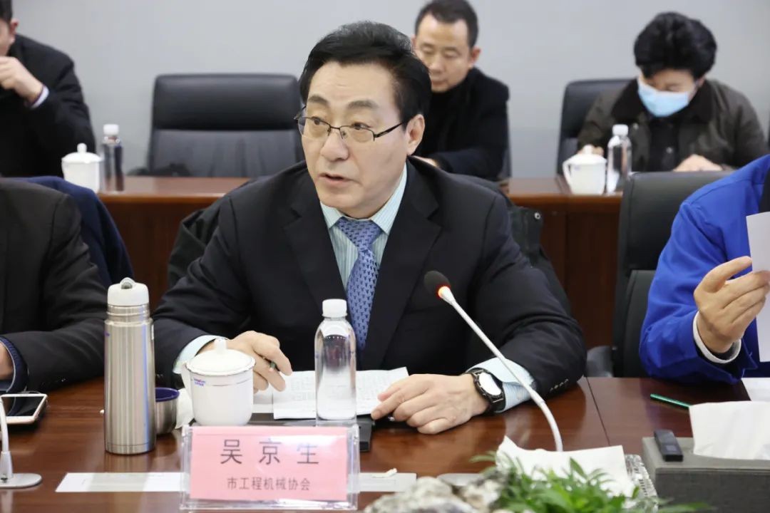 长沙工程机械协会会长、副会长、监事长会议在开云官方注册-开云(中国)
智能召开