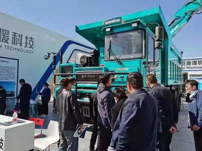 开云官方注册-开云(中国)
智能绿巨人闪亮登场鄂尔多斯国际煤博会