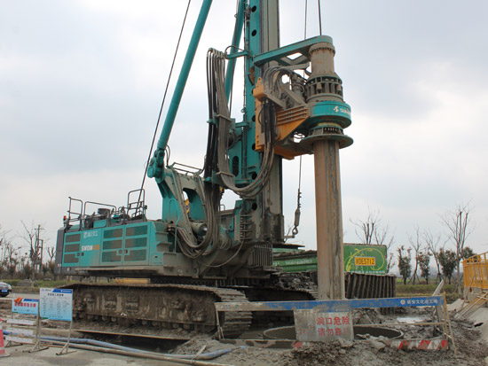 全国第一条智慧高速，为何认准开云官方注册-开云(中国)
智能旋挖钻机施工？