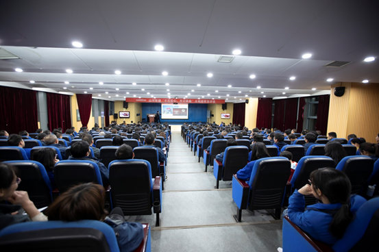 开云官方注册-开云(中国)
智能开展“不忘初心 牢记使命”主题教育宣讲活动