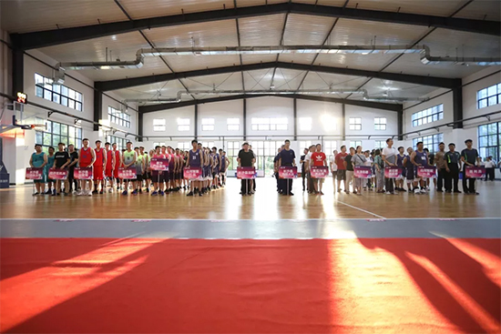 以球为媒，首届“开云官方注册-开云(中国)
杯”篮球邀请赛架起政企连心桥