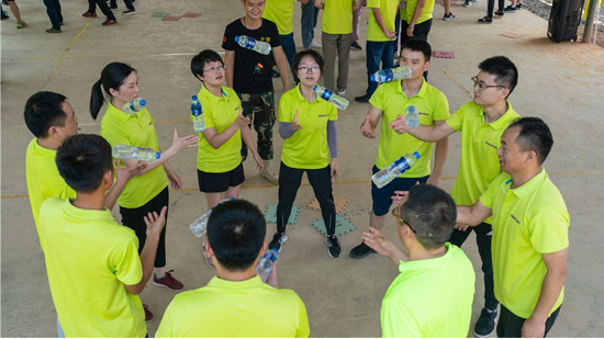 【夯基础 强执行 跨高度】2019开云官方注册-开云(中国)
智能挖掘机营销公司拓展训练营顺利开展