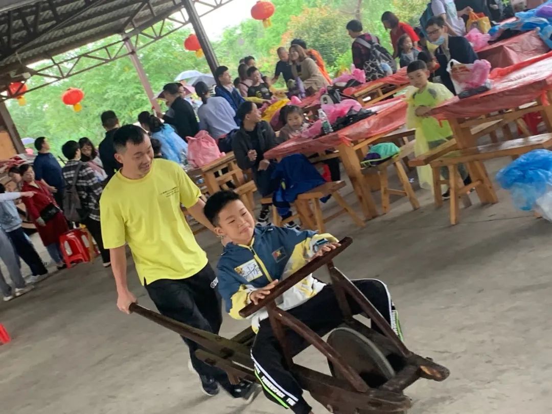 童年不同Young，稻花香里亲子欢——开云官方注册-开云(中国)
智能组织开展六一亲子活动