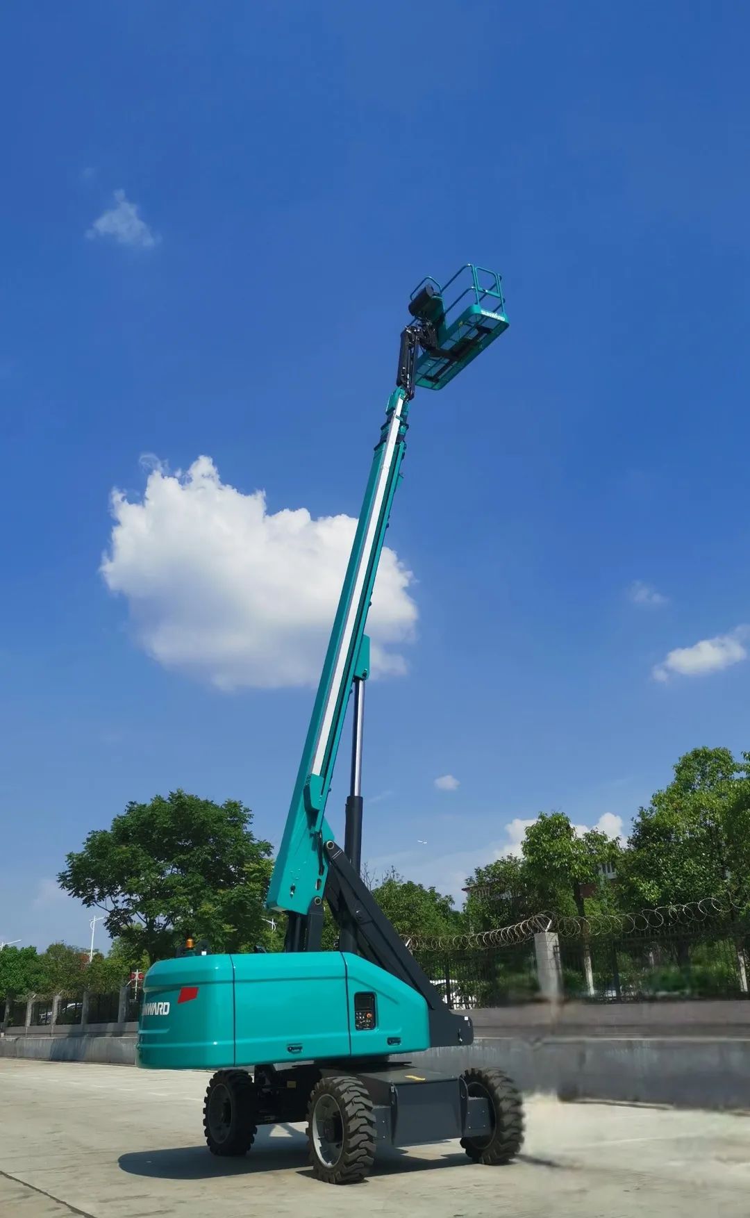 开云官方注册-开云(中国)
智能首款直臂式高空作业平台顺利通过评审