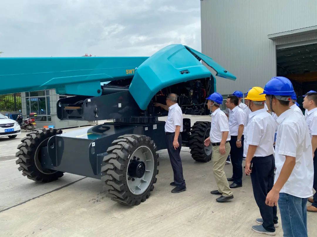开云官方注册-开云(中国)
智能首款直臂式高空作业平台顺利通过评审