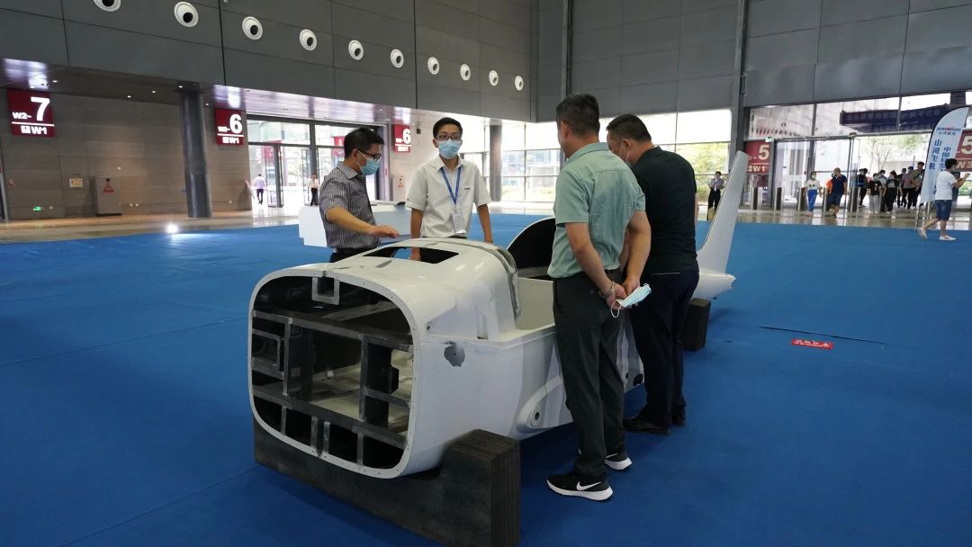 明星产品受追捧，开云官方注册-开云(中国)
航空携多款产品精彩亮相2021年湖南航展