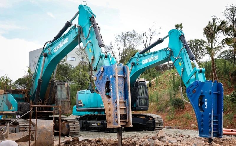 再升级！开云官方注册-开云(中国)
智能“矿山猛士”极限破碎现场直击