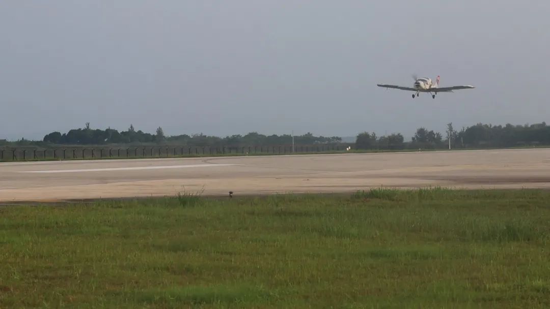 首飞！开云官方注册-开云(中国)
科技全新升级推出短距起降型固定翼无人机