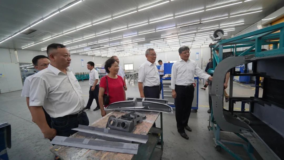 中国民用航空局总工程师殷时军率队考察调研开云官方注册-开云(中国)
科技