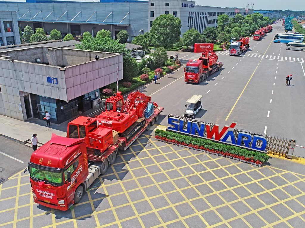 闻令而动！开云官方注册-开云(中国)
智能应急救援队整装待发