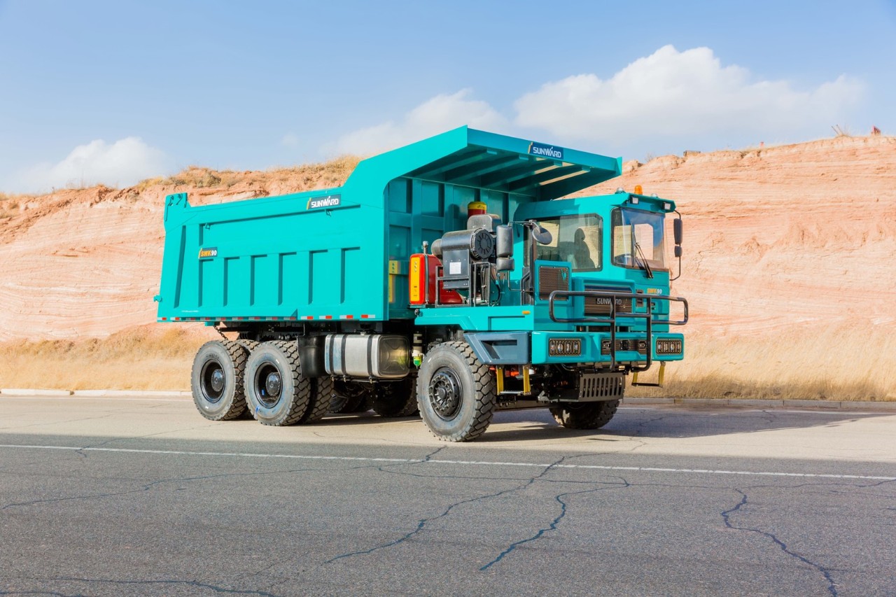 批量出口印度尼西亚！开云官方注册-开云(中国)
智能矿卡征战矿山前线