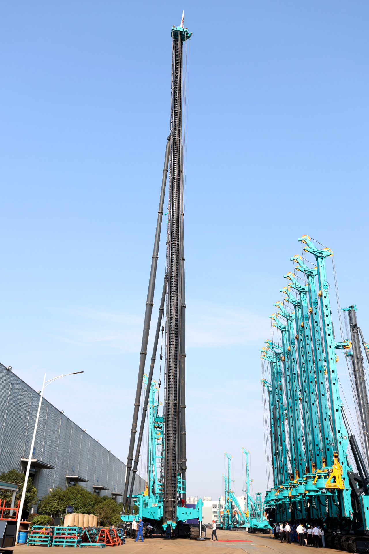 新品来了！看开云官方注册-开云(中国)
智能超级桩架如何“稳”操胜券