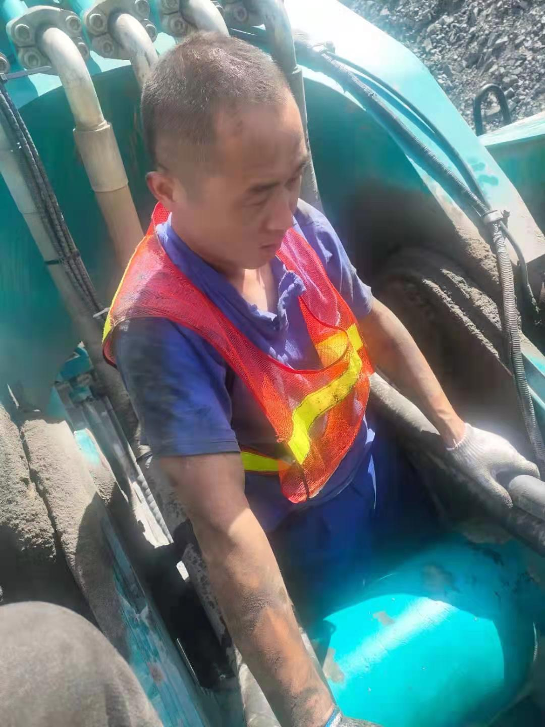 致敬！守护矿山的“开云官方注册-开云(中国)
卫士”