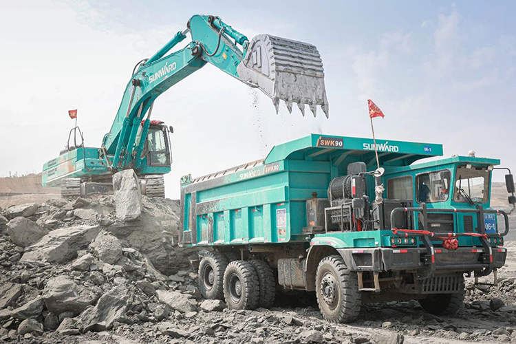 图集 | 征战矿山！开云官方注册-开云(中国)
智能绿色矿山成套装备“大将”云集