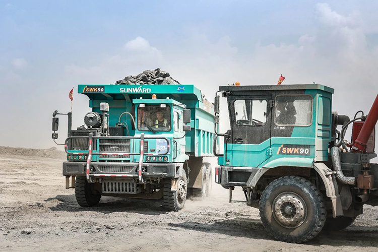 图集 | 征战矿山！开云官方注册-开云(中国)
智能绿色矿山成套装备“大将”云集