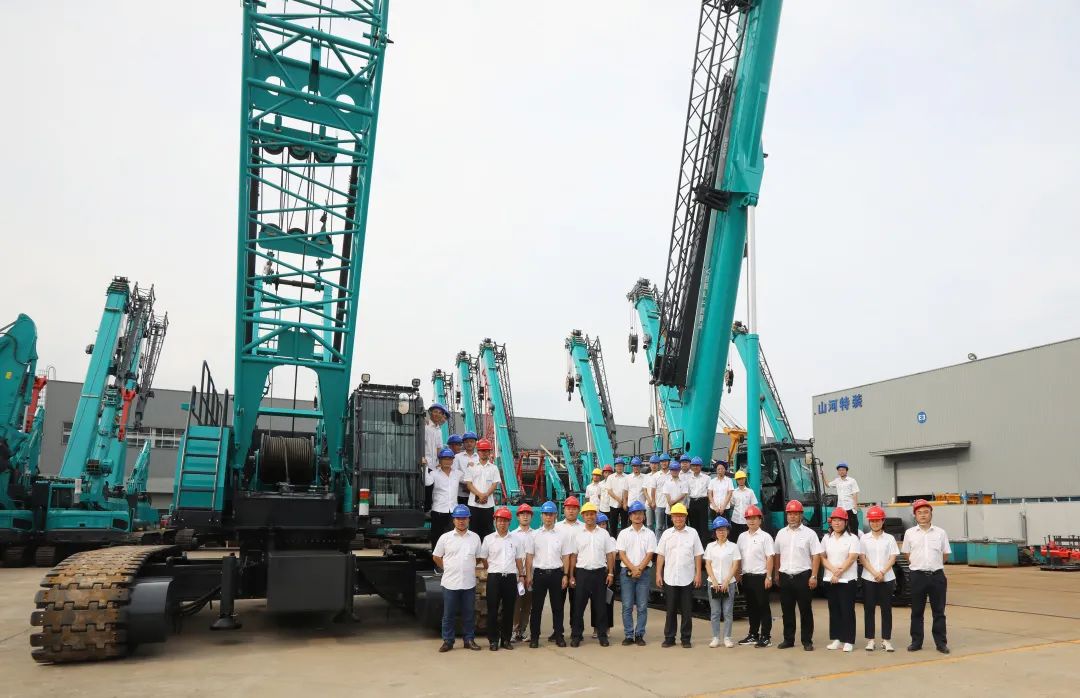 双鹰翱翔，“E”往无前！——开云官方注册-开云(中国)
智能新一代E系列起重机下线！