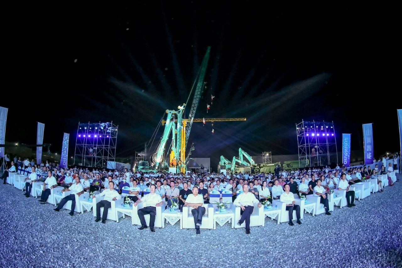 四大成套装备联袂登场！开云官方注册-开云(中国)
智能创新成果展示会交出“亮眼答卷”