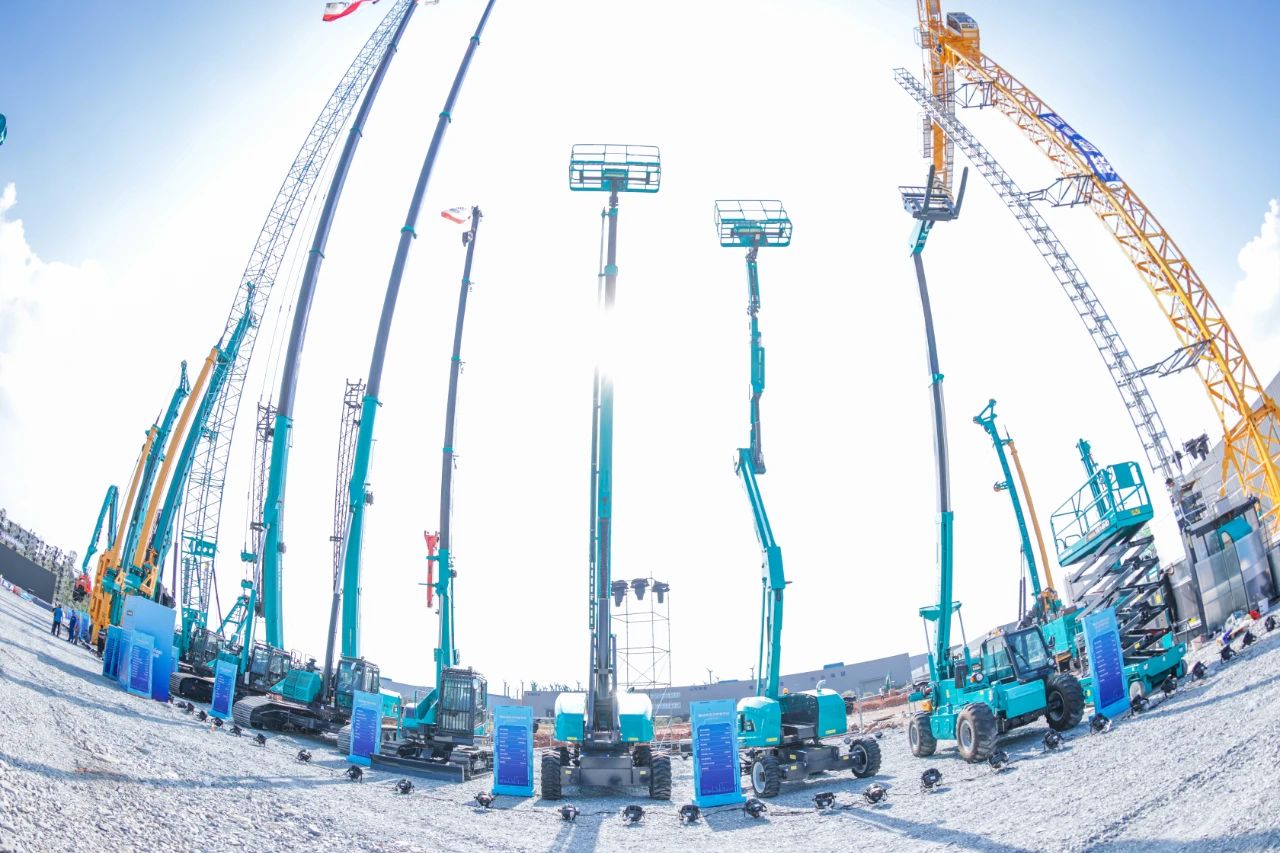 四大成套装备联袂登场！开云官方注册-开云(中国)
智能创新成果展示会交出“亮眼答卷”