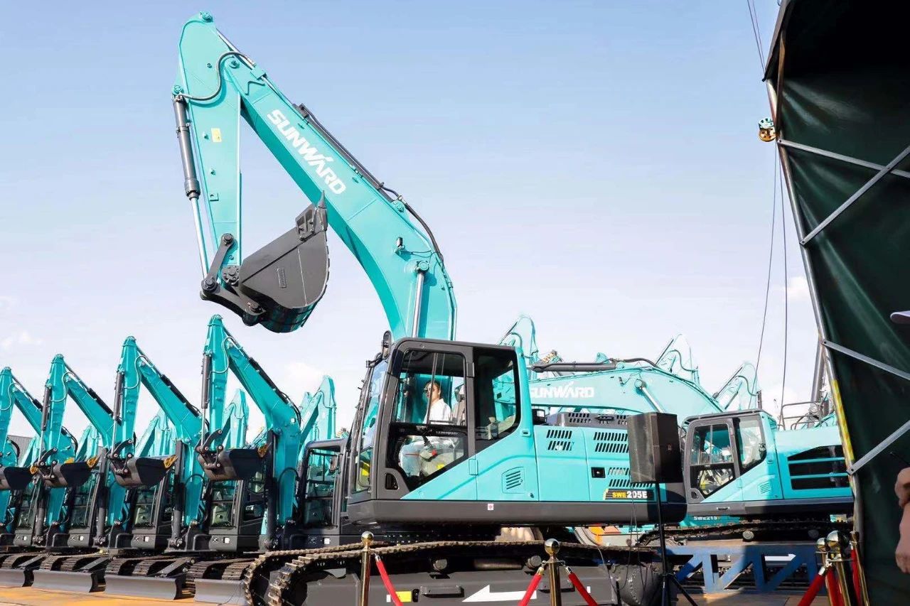 四大成套装备联袂登场！开云官方注册-开云(中国)
智能创新成果展示会交出“亮眼答卷”