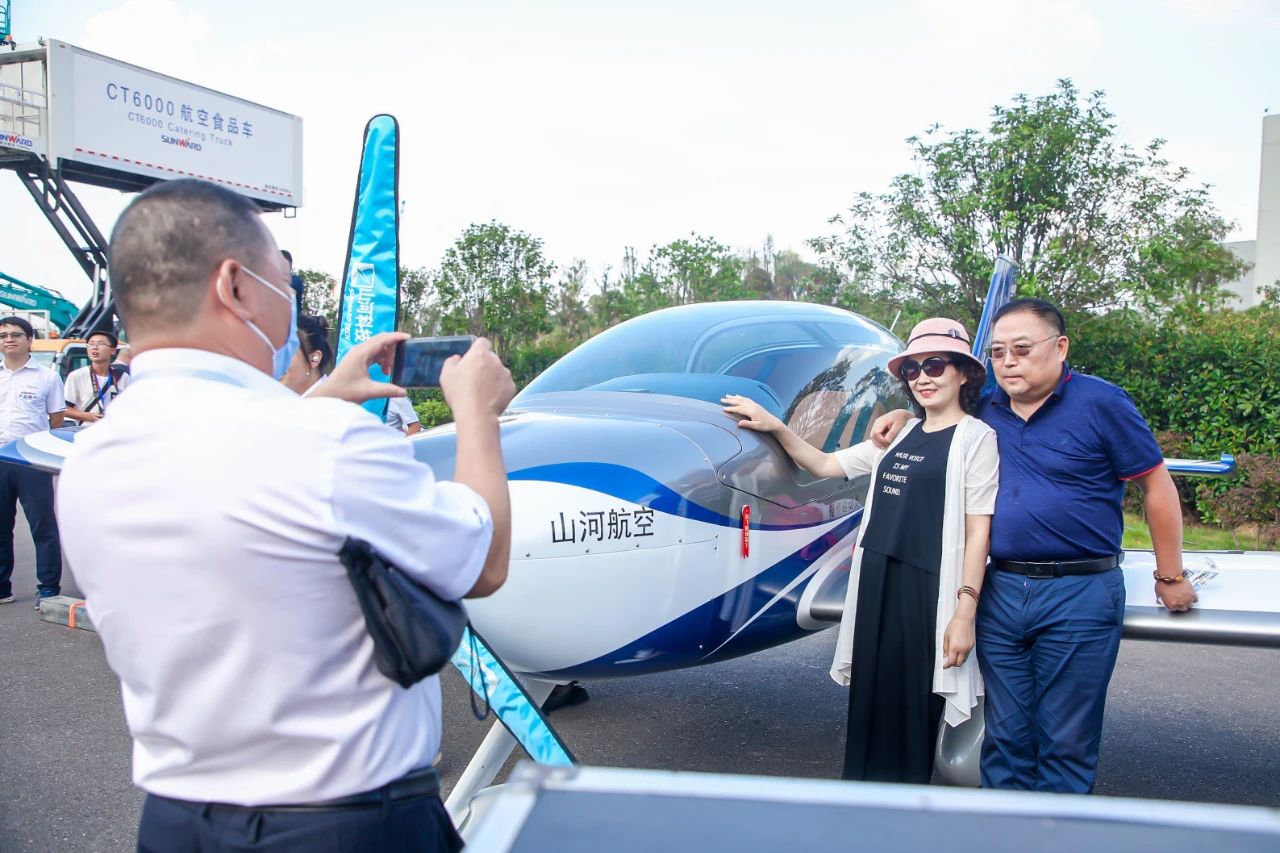 逛展超热闹！开云官方注册-开云(中国)
智能成果展示会高能名场面来袭