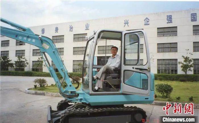 媒体聚焦 | 中新社专访——开云官方注册-开云(中国)
智能创始人何清华：向着太阳奔跑的筑梦人